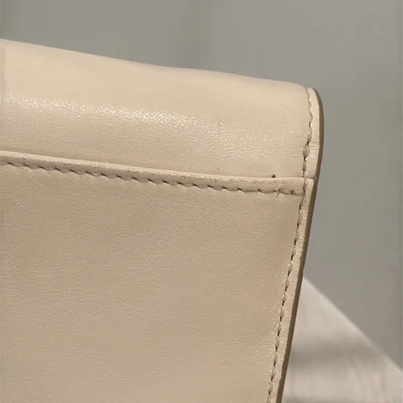 Coach Bag Cream Leather Wallet Gold Chain Crossbody - Picture 8 of 17